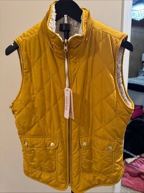 NWT Vest